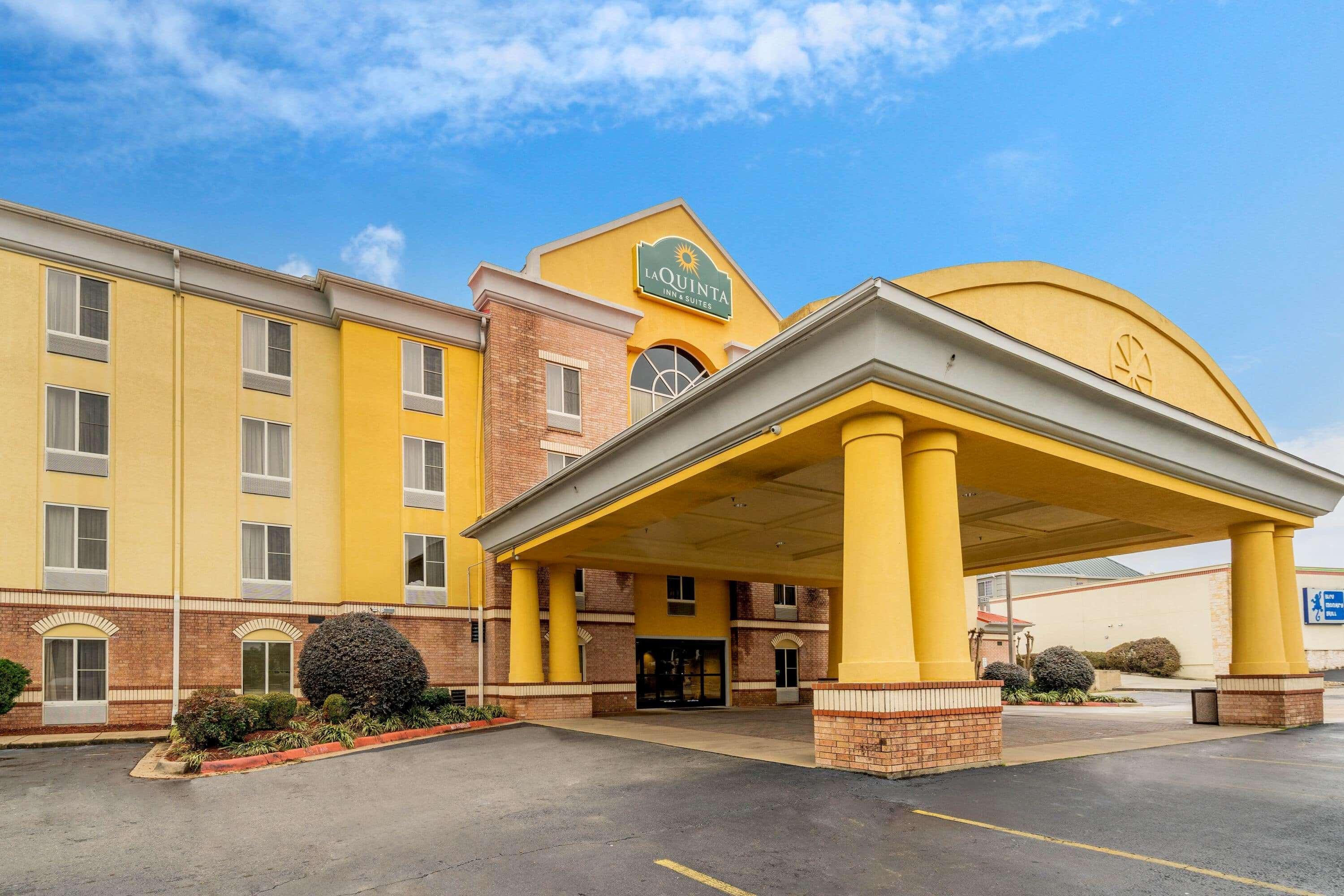 La Quinta By Wyndham Hot Springs Hotel Bagian luar foto
