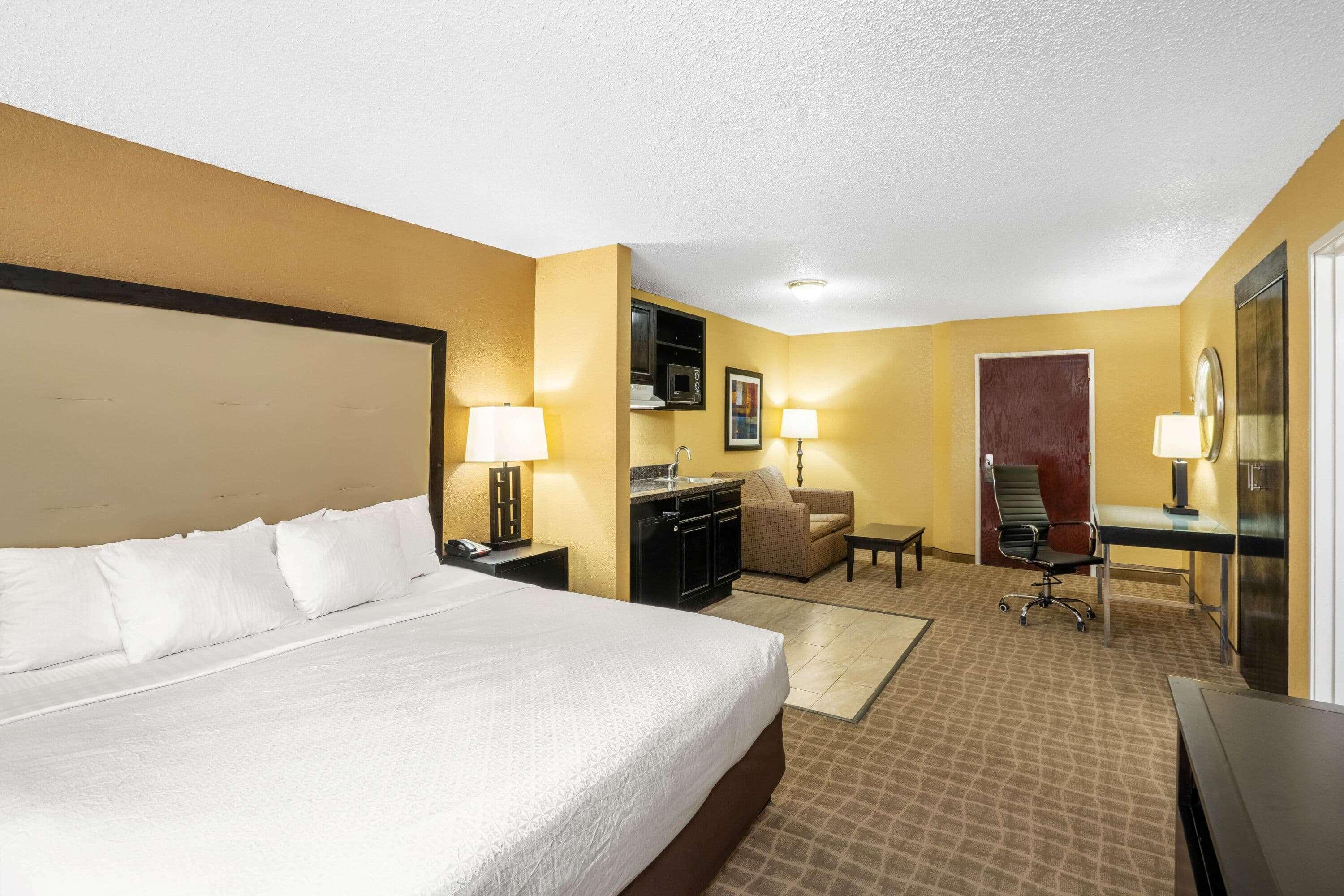 La Quinta By Wyndham Hot Springs Hotel Bagian luar foto